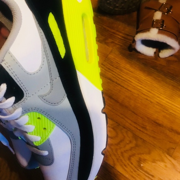 Airmax - Picture 5 of 6